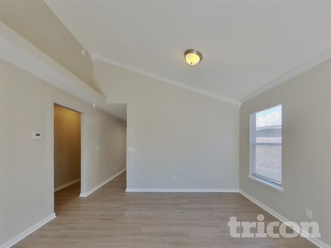 Building Photo - 7650 Ginder Ct