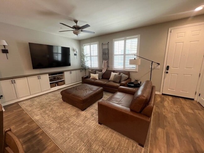 Building Photo - Coastal living in Bayside landing - 2 stor...