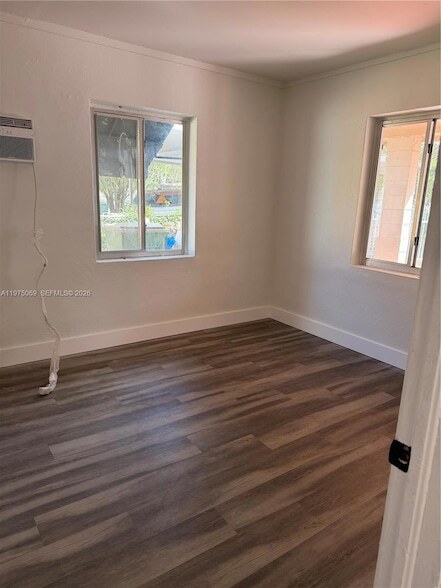 Foto del edificio - 1325 NW 124th St