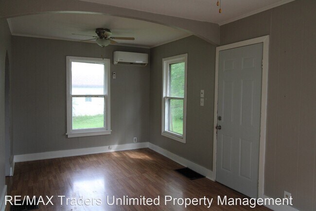 Building Photo - 1 br, 1 bath House - 916 Springfield Rd.