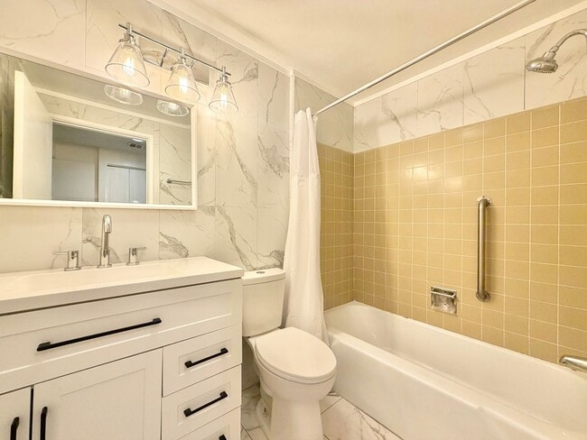 Building Photo - AVAILABLE NOW!! Studio - 1 Bathroom Condo near Downtown Palm Springs!