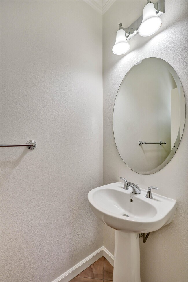Foto del edificio - 378 Olive Hill Dr