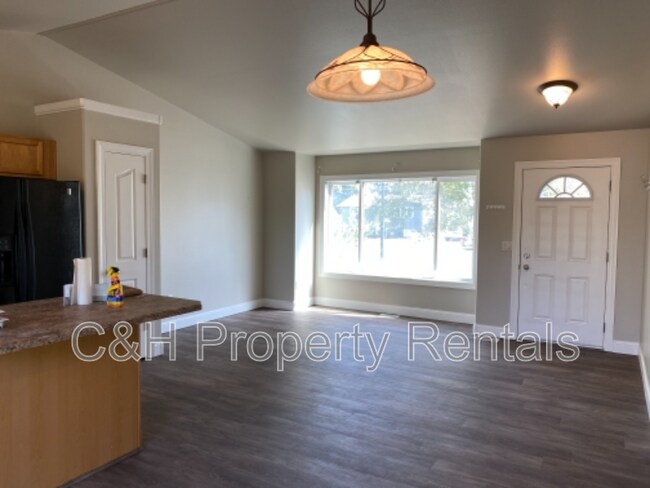 Foto del edificio - 1738 Bench Blvd