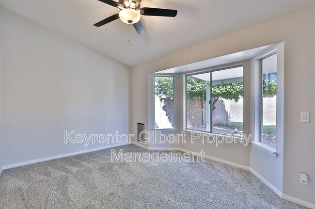 Foto del edificio - 1408 E San Remo Ave