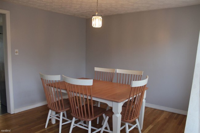 Foto del edificio - 3 br, 2 bath House - 194 Allen Ave