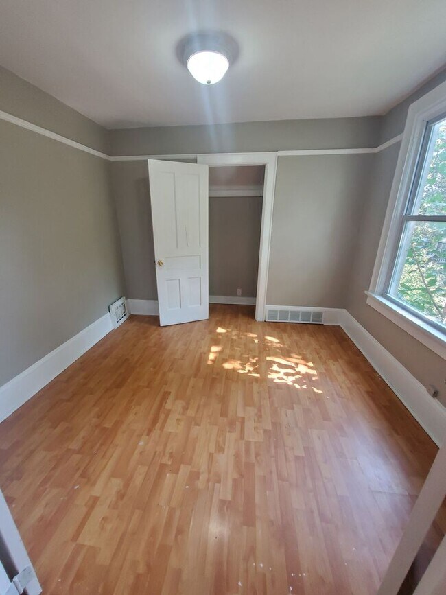 Foto del edificio - 3402 N Fratney St
