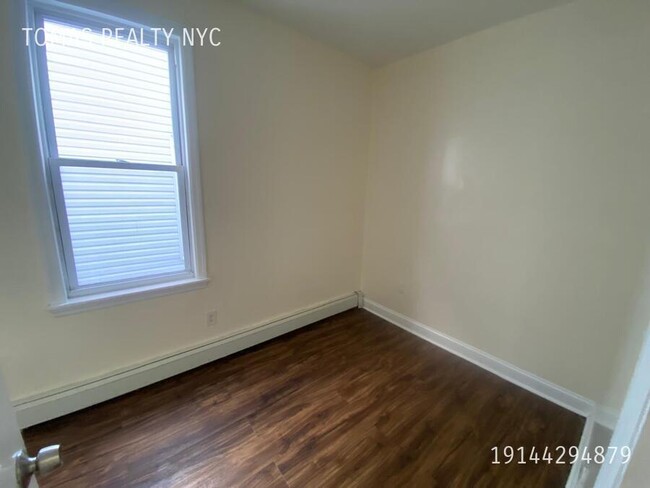 Building Photo - 40 Morningside Ave
