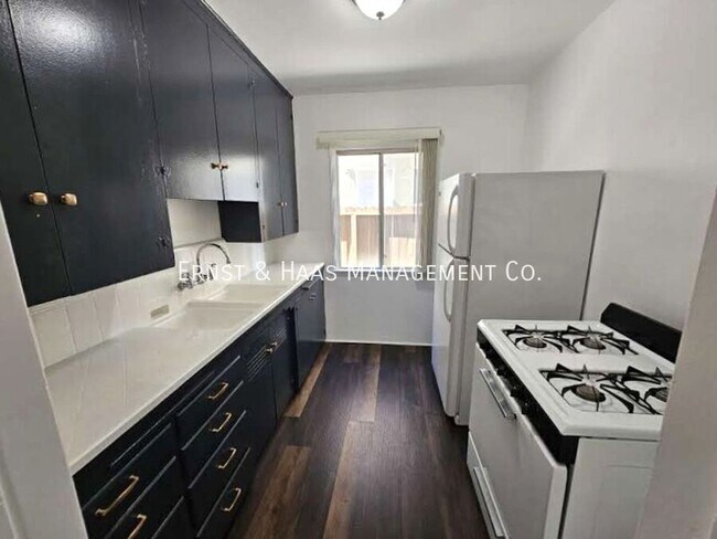 Foto del edificio - 3640 2nd St
