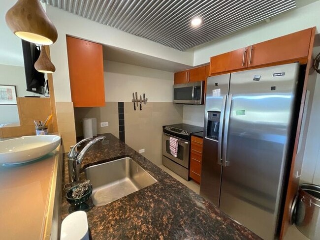 Building Photo - MOVE IN SPECIAL!!! DEPOSIT MOVES YOU IN!!!