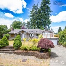 Building Photo - 7804 Chinook Ave