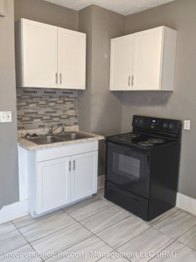 Primary Photo - 2 br, 1 bath House - 425 Livingston Ave