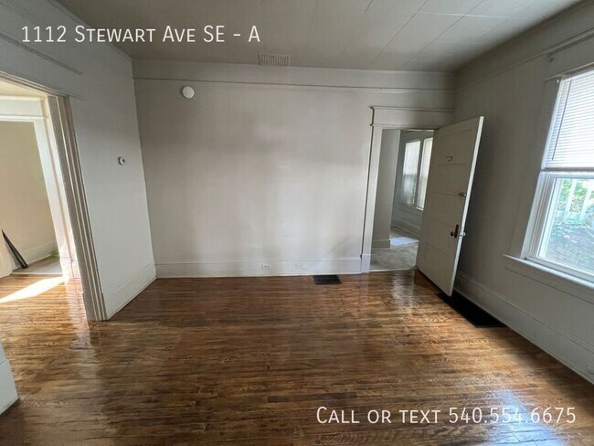 Foto del edificio - 1112 Stewart Ave SE