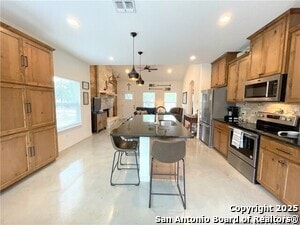 Foto del edificio - 1910 Fuller Dr