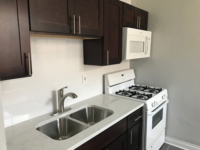 Foto del edificio - 5541 S Everett Ave