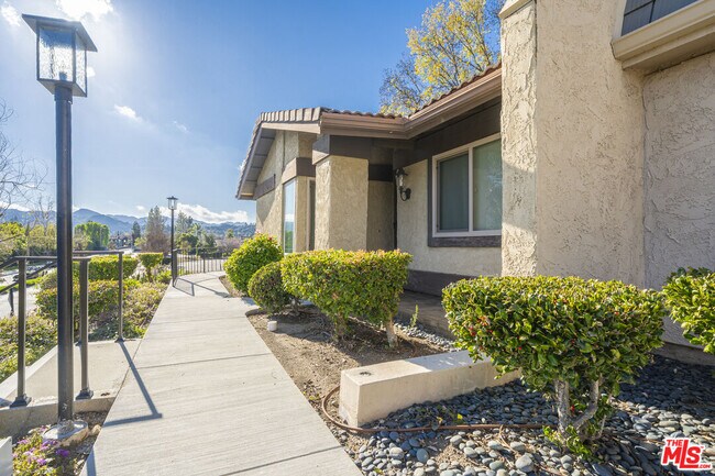 Foto del edificio - 2830 Lakeridge Ln