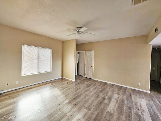 Foto del edificio - 1444 Star Rd