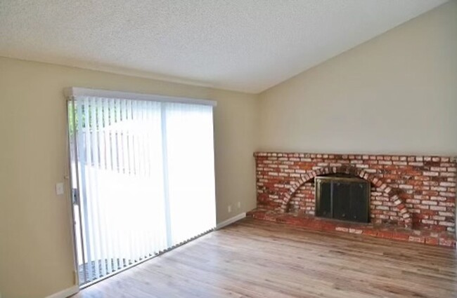 Foto del edificio - San Ramon Single Story 3 Bd/2 Ba, New Pain...