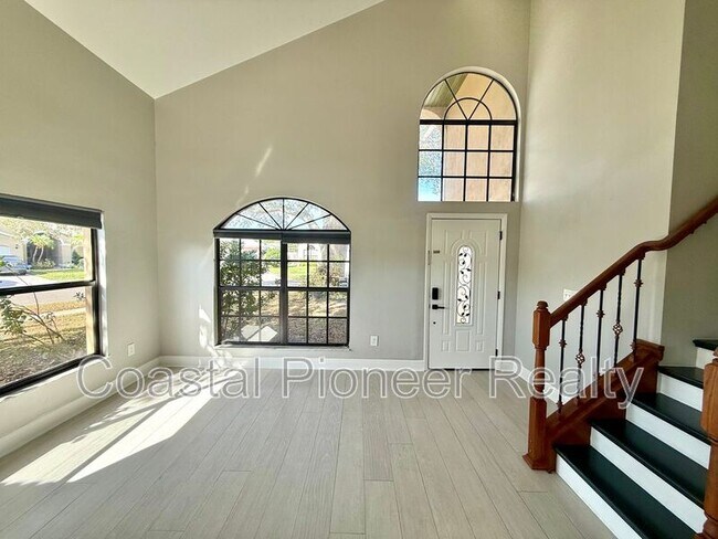 Foto del edificio - 8758 Huntfield St