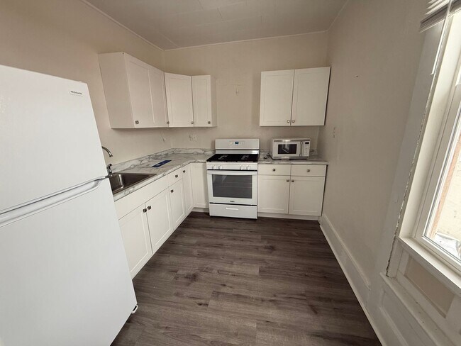 Foto del edificio - 313 N Michigan Ave