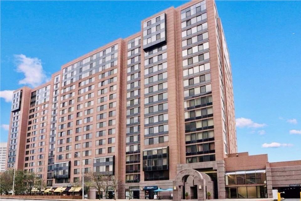 Within two blocks of WP Metro North - 4 Martine Ave