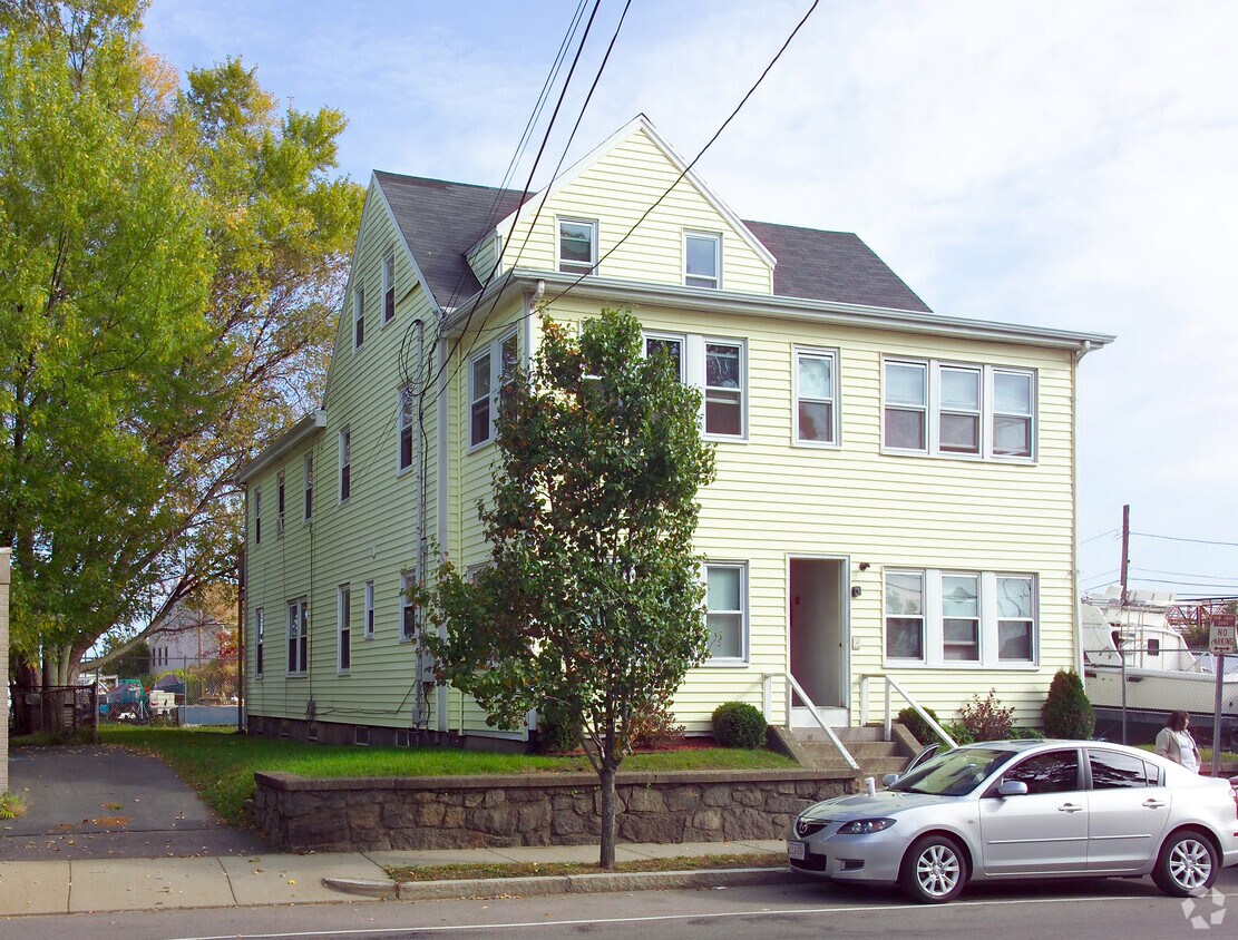 Foto principal - 589 South St