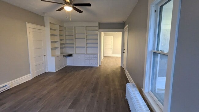 Building Photo - 109 Irwin Ave