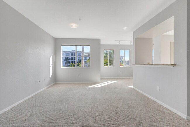 Building Photo - 11020 Legacy Dr