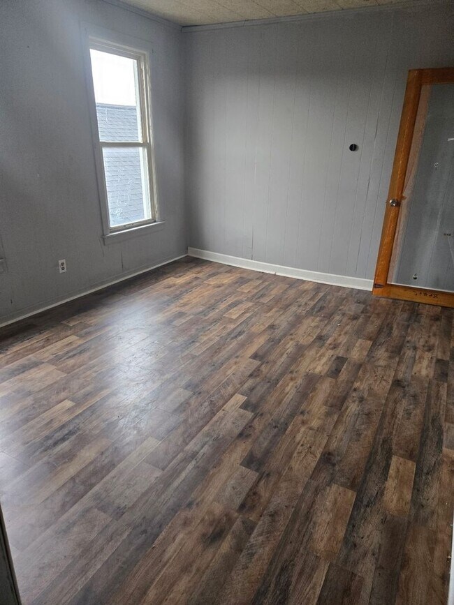 Building Photo - Spacious 4BR House in Peoria