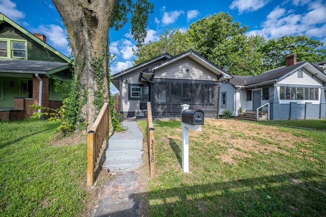 Building Photo - 3438 Carrollton Ave