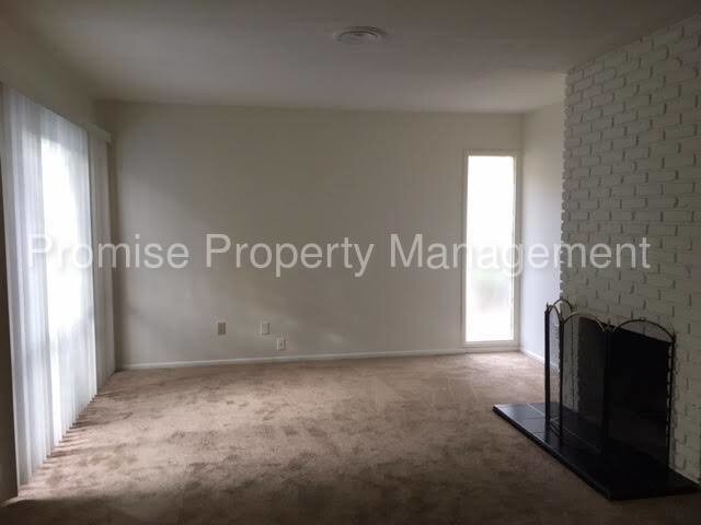 Building Photo - 2311 Skylark Dr