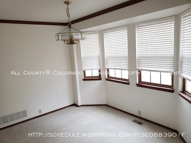 Foto del edificio - 2570 Stoneridge Dr