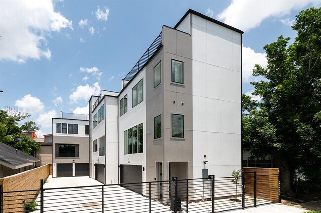 Foto del edificio - 3110 Live Oak St