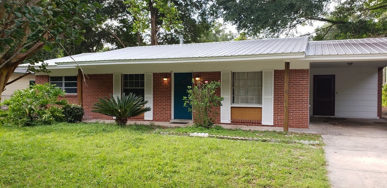 1616 NE 19th Pl, Gainesville, FL 32609 House for Rent in Gainesville