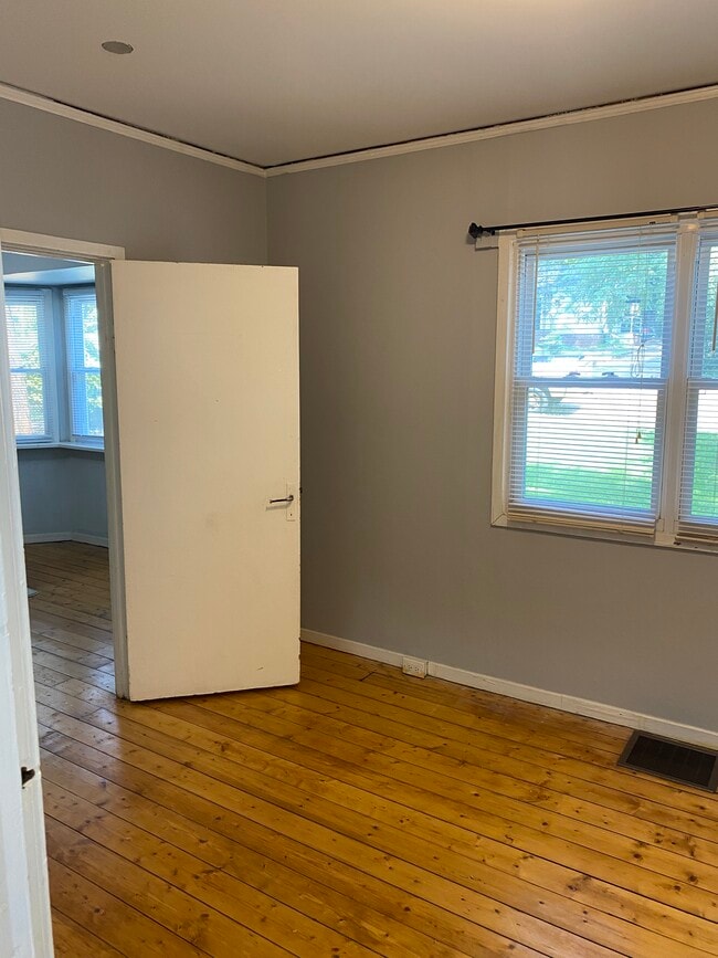 Building Photo - 109 Buist Ave