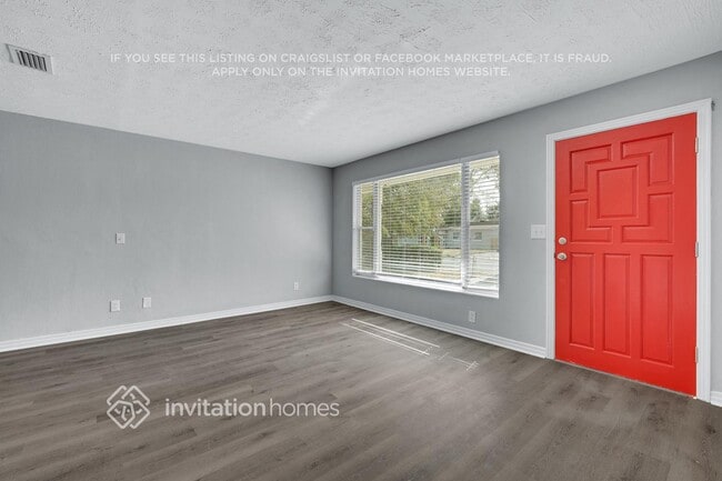 Building Photo - 7123 Hielo Dr