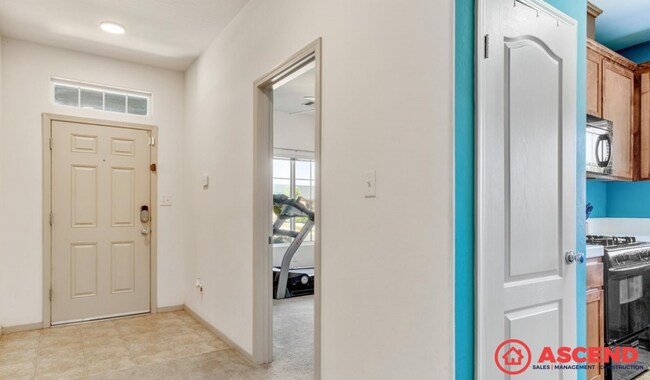 Foto del edificio - Charming 4 Bedroom Home!