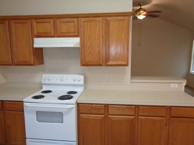 Foto del edificio - 17136 Gleneagle Dr S