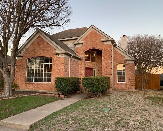 Building Photo - 6908 Chateau Dr