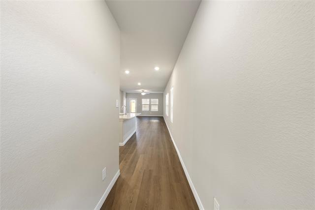 Building Photo - 704 Hemingway Ln