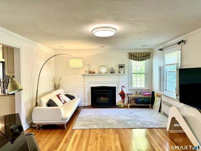 Foto del edificio - 330 Ridge Rd