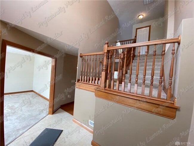 Building Photo - 6353 Charlotte Ct