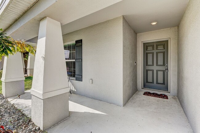 Foto del edificio - Modern Living: 4 Bed, 2 Bath Rental Home A...
