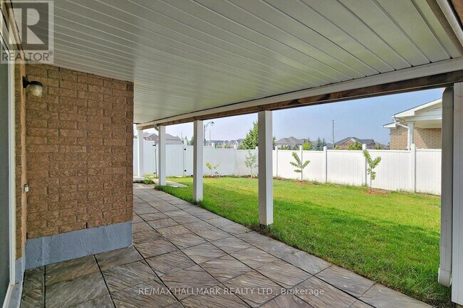 Photo du bâtiment - 1052 Eagle Ridge Dr