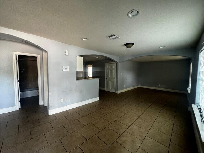 Building Photo - 4112 Engleford St