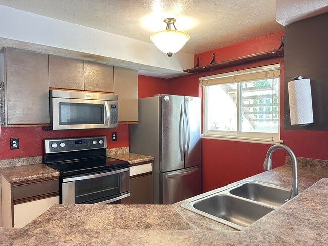 Building Photo - 40 S Boulder Cir