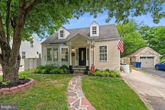 Building Photo - 2819 Summerfield Rd