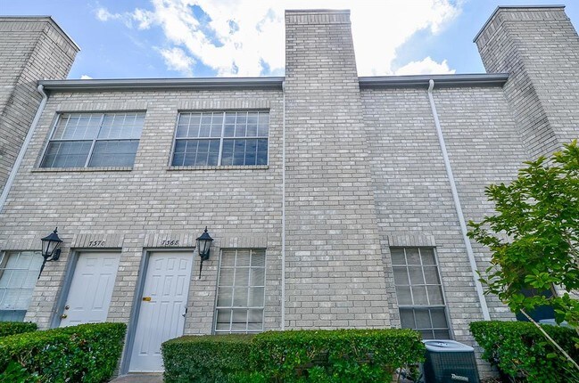 Building Photo - 7368 Regency Square Ct