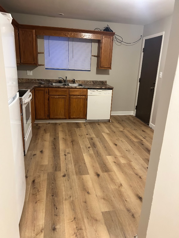 Building Photo - 2326 W Nichols Rd