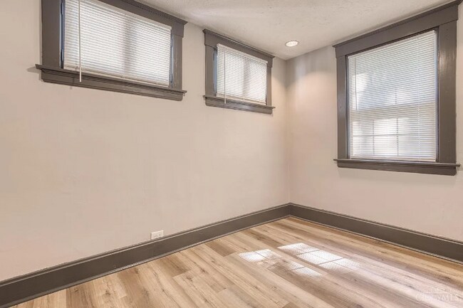 Foto del edificio - 4524 Innes Ave