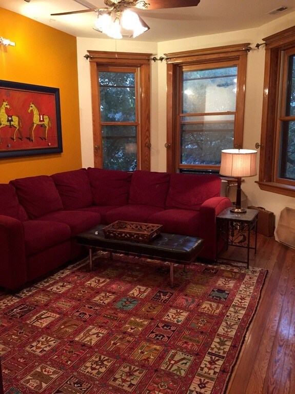 Foto del edificio - 2312 N Greenview Ave